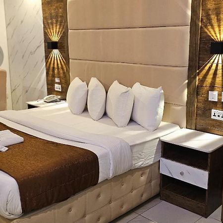 Presken Hotels Ikoyi Lagos Esterno foto